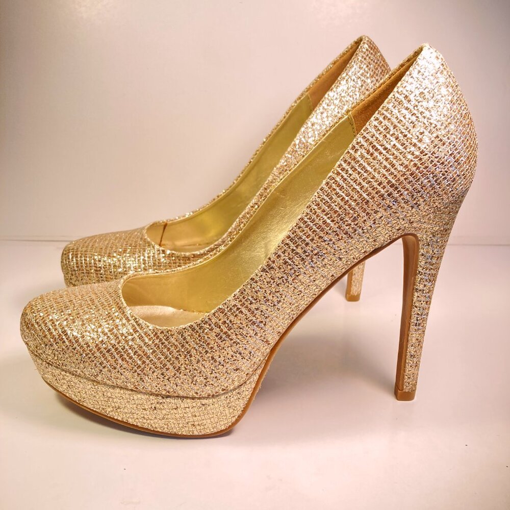 Chinese Laundry Gold Glitter Platform Heels / Party Shoes / Size 8M